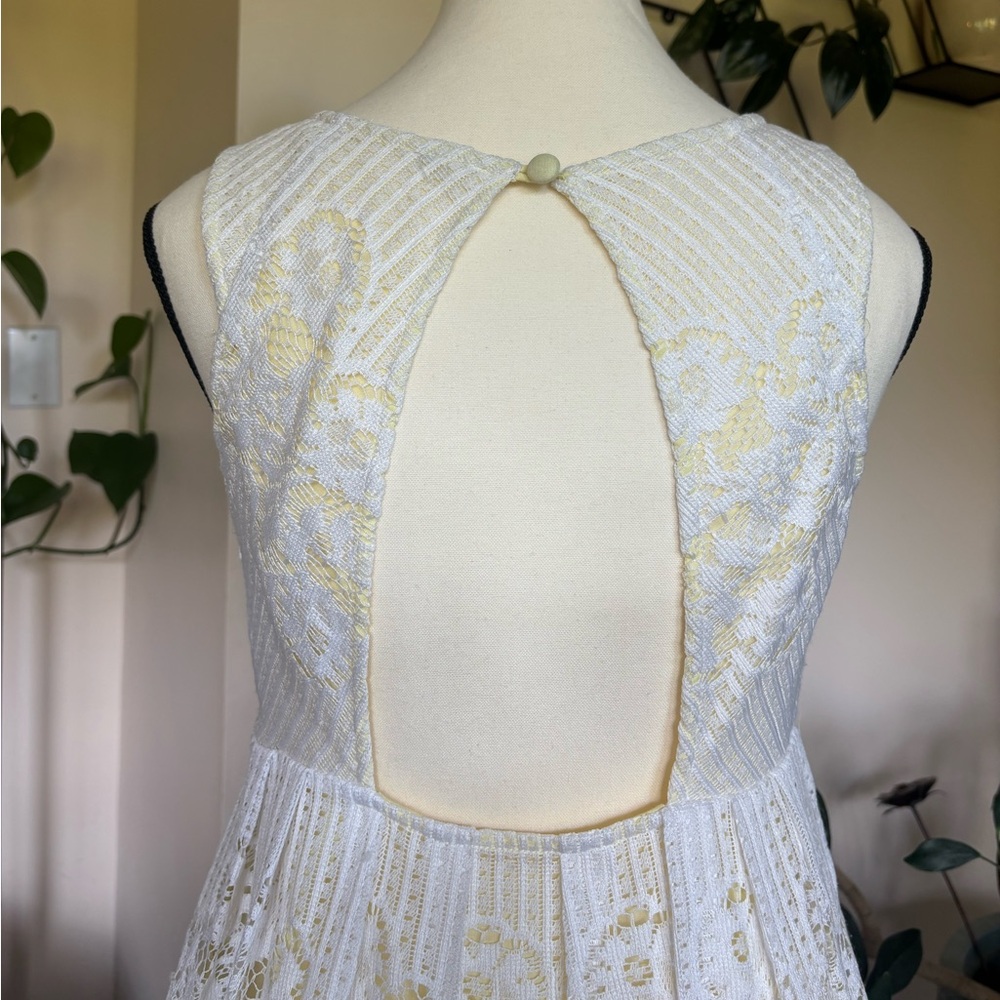Free People White Lace Dress with Yellow Lining - Picture 4 of 7